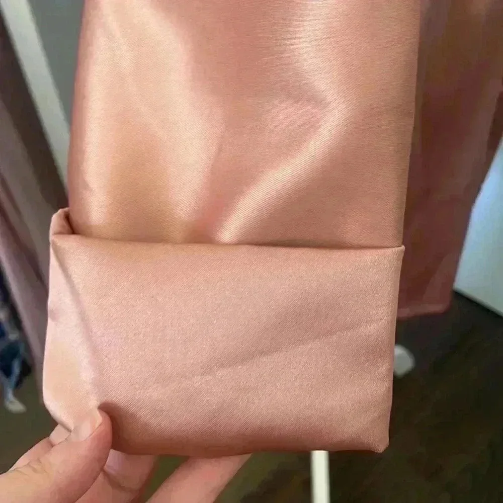 Anna Kay Robe - Picture 5 of 6